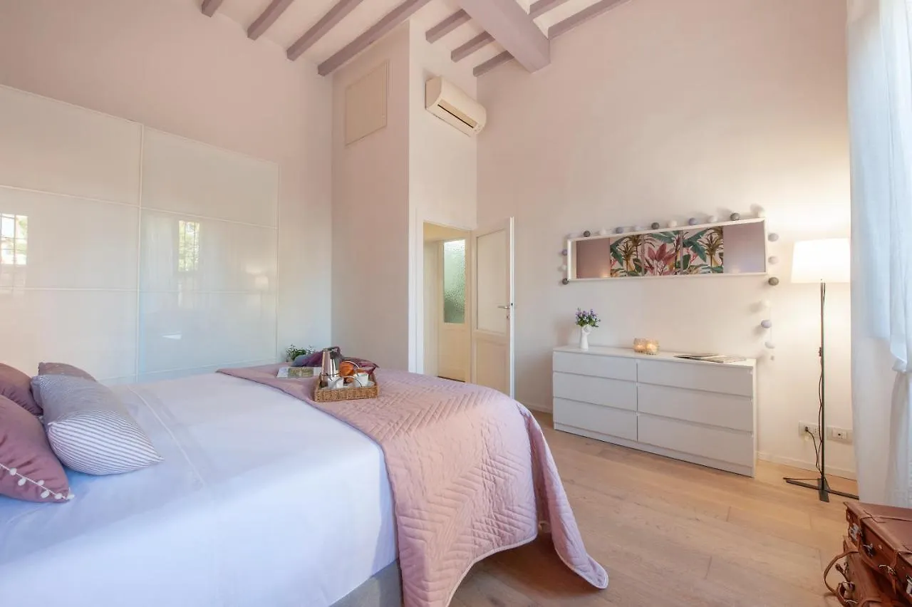 Fuori Le Mura San Frediano- Flo Apartments Florence