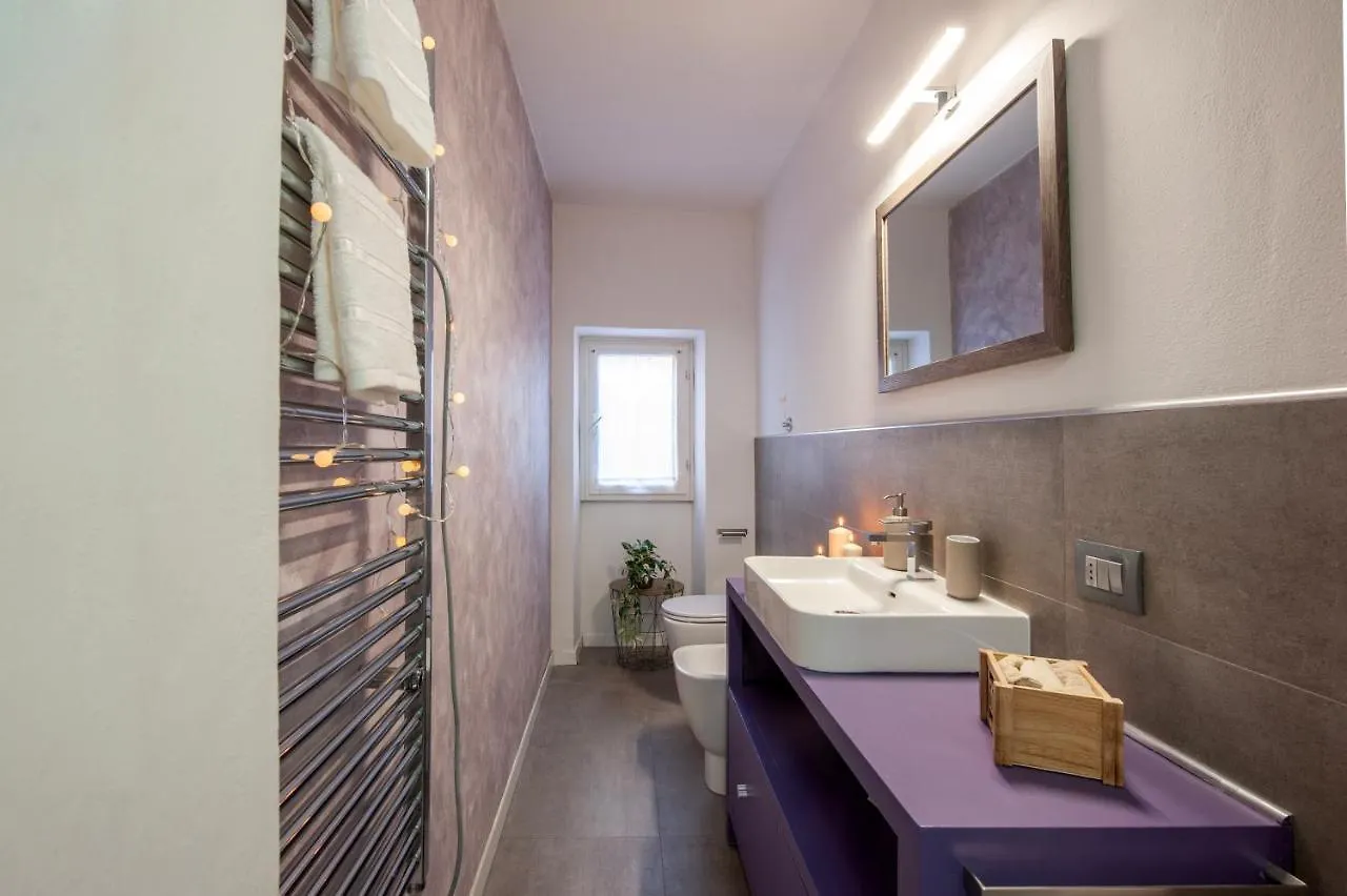 Fuori Le Mura San Frediano- Flo Apartments Florence Italy